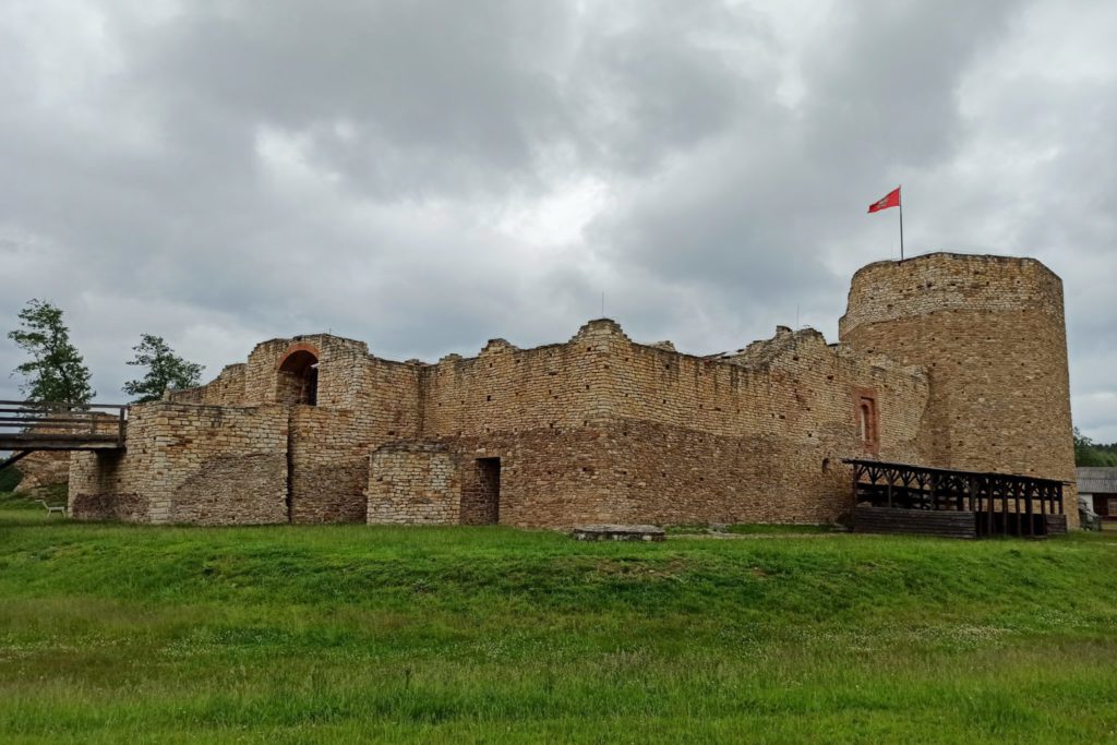 ruiny zamku inowlodz 