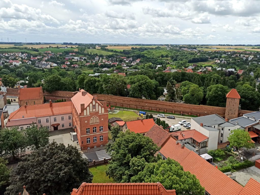 panorama chelmna z wiezy kosciola 
